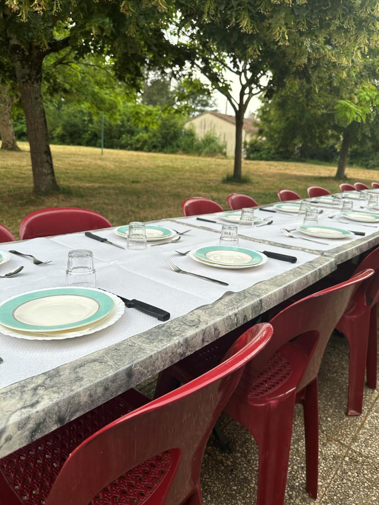 Auberge De Jeunesse Hi Poitiers Luaran gambar